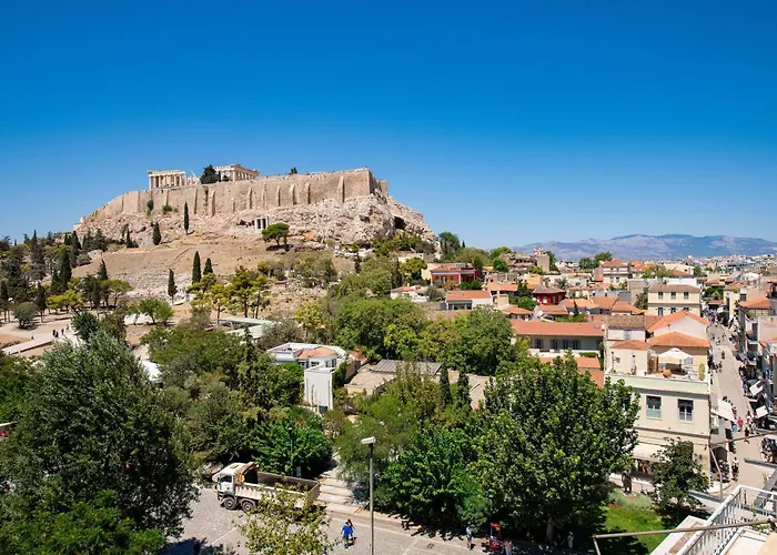 A Stylish Modern Apartment On Makrygianni Str Next To Areopagitou And The Acropolis Museum