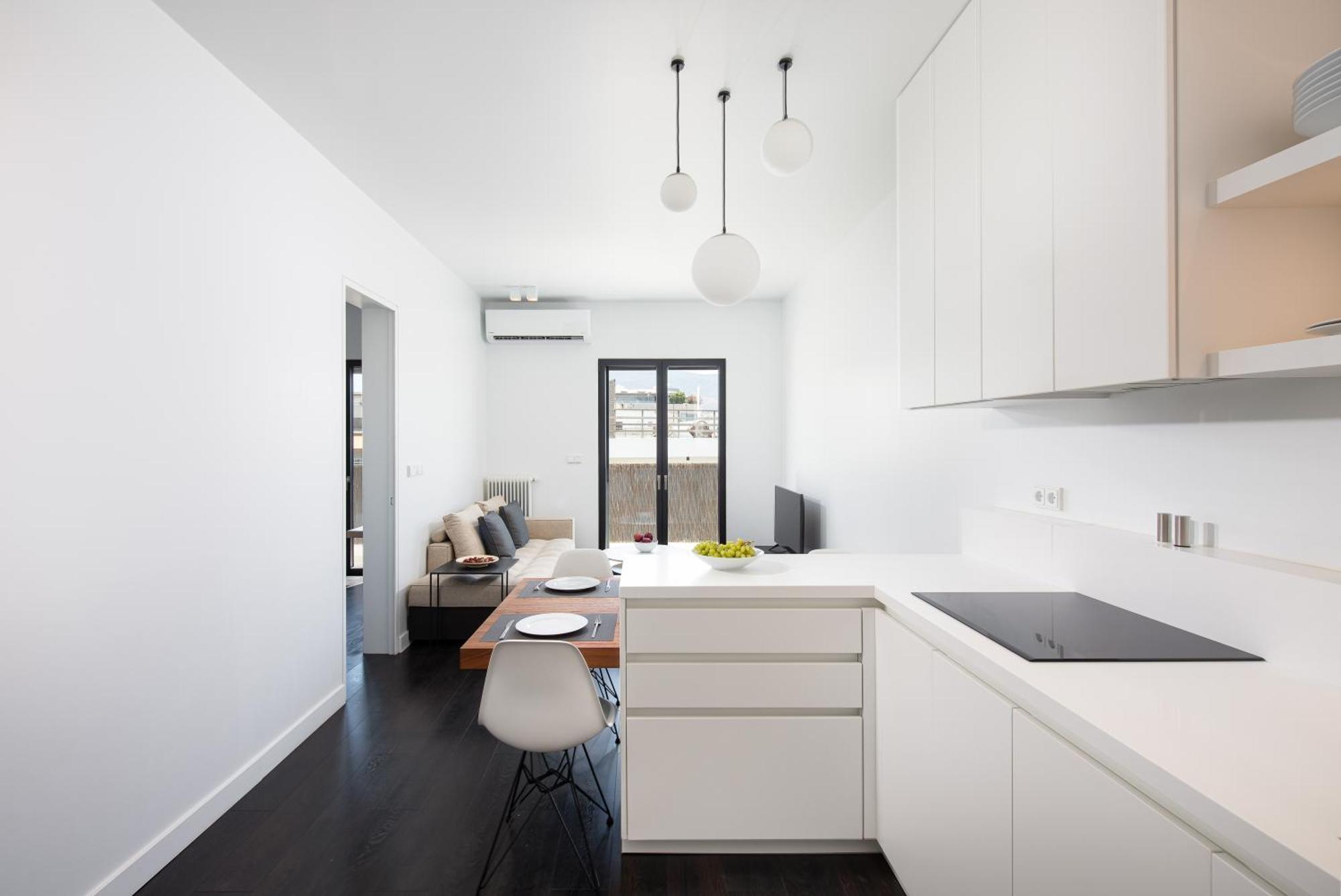 A Stylish Modern On Makrygianni Str Next To Areopagitou And The Acropolis Museum *