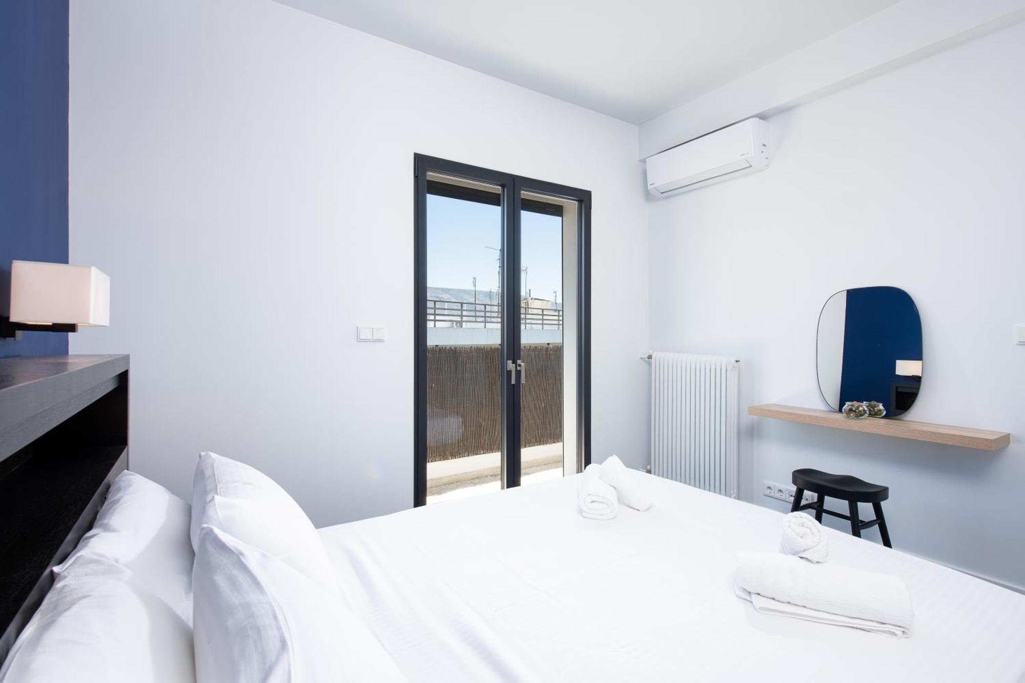 A Stylish Modern On Makrygianni Str Next To Areopagitou And The Acropolis Museum Athen